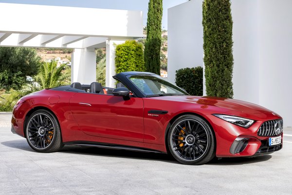 2022 Mercedes-Benz SL 63 AMG