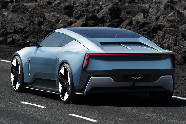 2022 Polestar O2