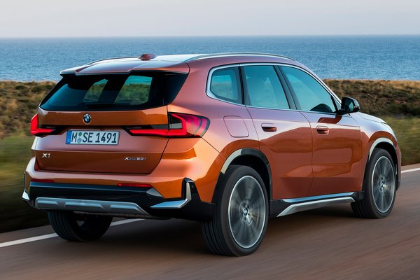 2023 BMW X1