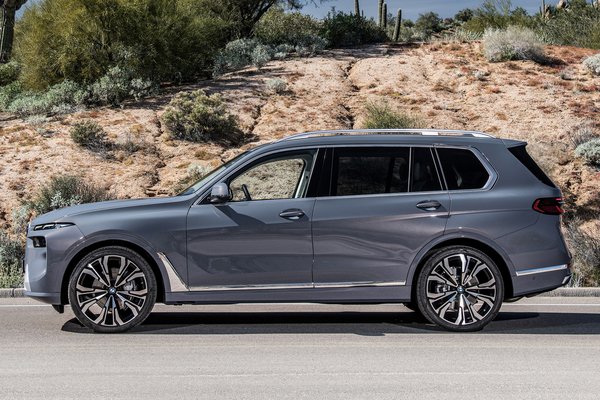 2023 BMW X7 xDrive40i