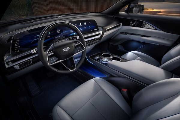 2023 Cadillac Lyriq Interior