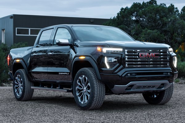 2023 GMC Canyon Denali