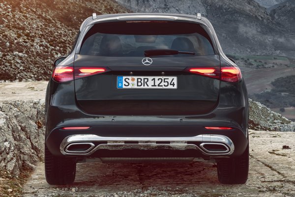 2023 Mercedes-Benz GLC-Class