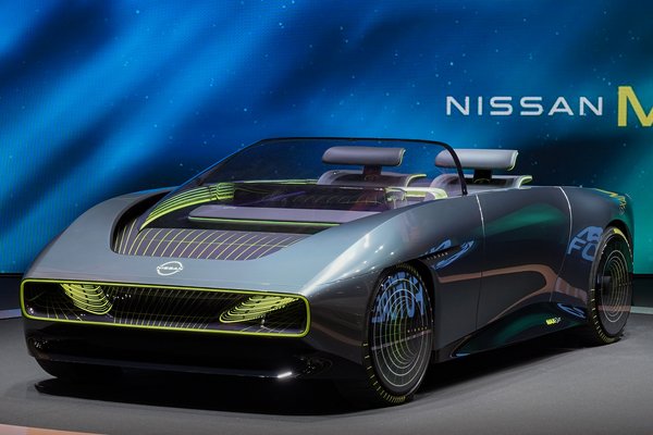 2023 Nissan Max-Out