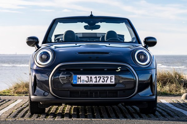 2024 Mini Convertible SE Electric