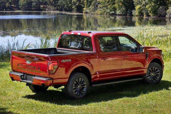 2024 Ford F-150 Lariat Crew Cab