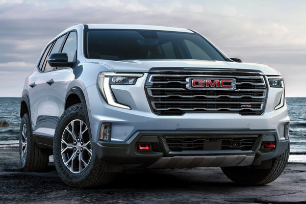 2024 GMC Acadia AT4