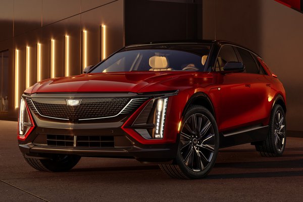 2025 Cadillac Lyriq