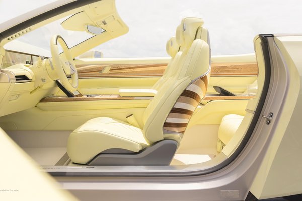 2024 Cadillac Sollei Interior