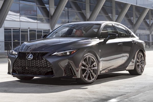 2025 Lexus IS