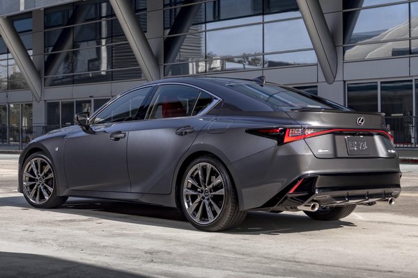 2024 Lexus IS 300