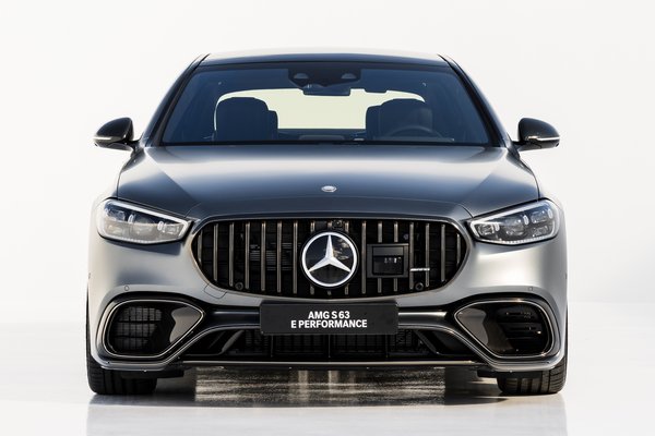 2024 Mercedes-Benz AMG S 63 E Performance