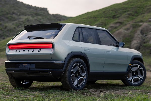 2027 Rivian R3