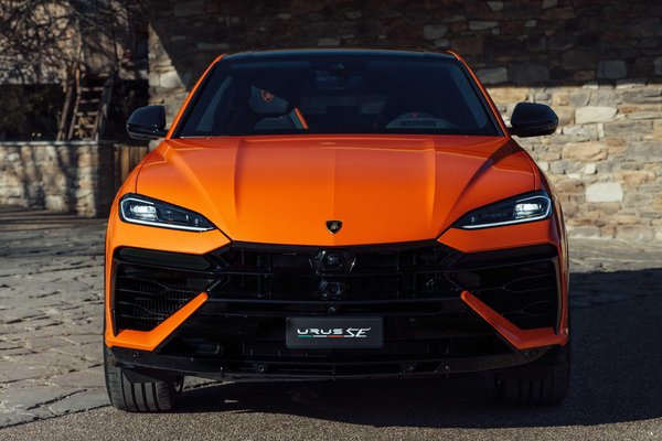 2025 Lamborghini Urus SE