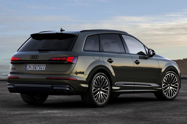 2025 Audi SQ7