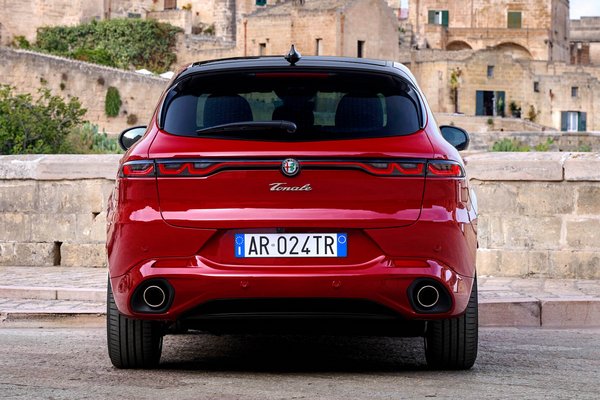 2025 Alfa Romeo Tonale Tributo Italiano