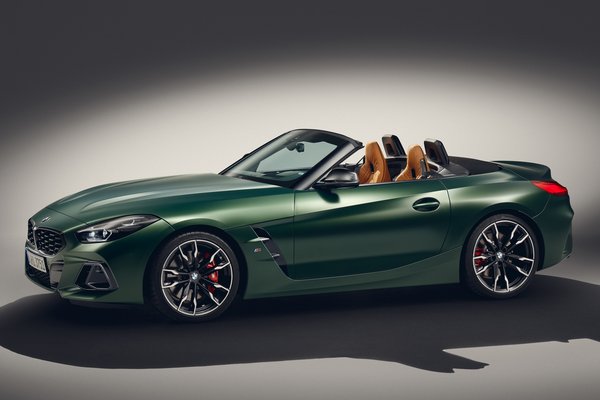 2025 BMW Z4 M40i 6-Speed