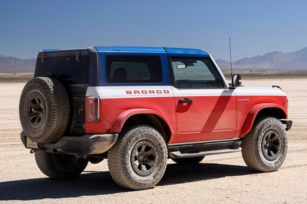 2025 Ford Bronco 2d Stroppe edition