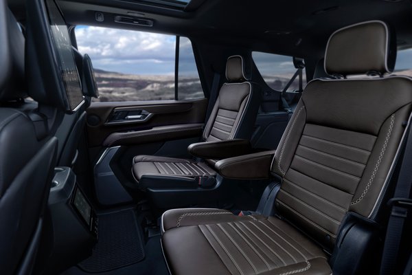 2025 GMC Yukon Denali Ultimate Interior