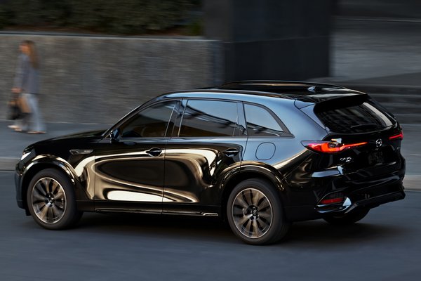 2025 Mazda CX-70