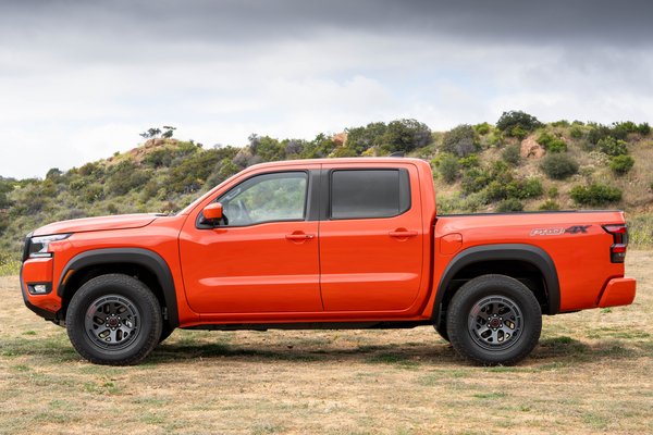 2025 Nissan Frontier Crew Cab