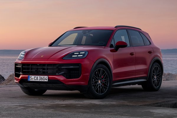 2025 Porsche Cayenne GTS