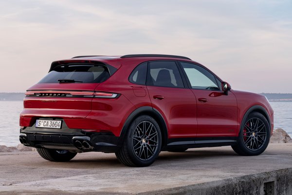 2025 Porsche Cayenne GTS