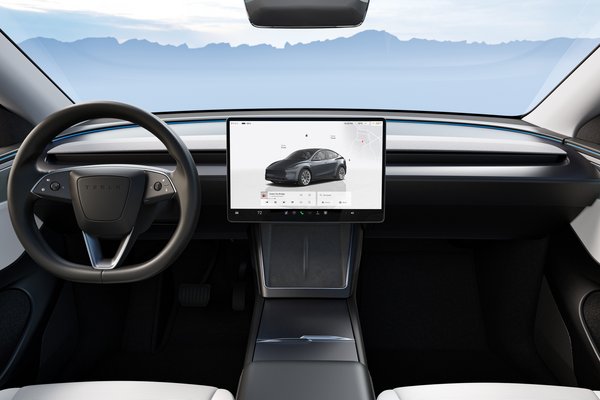 2025 Tesla Model Y Interior